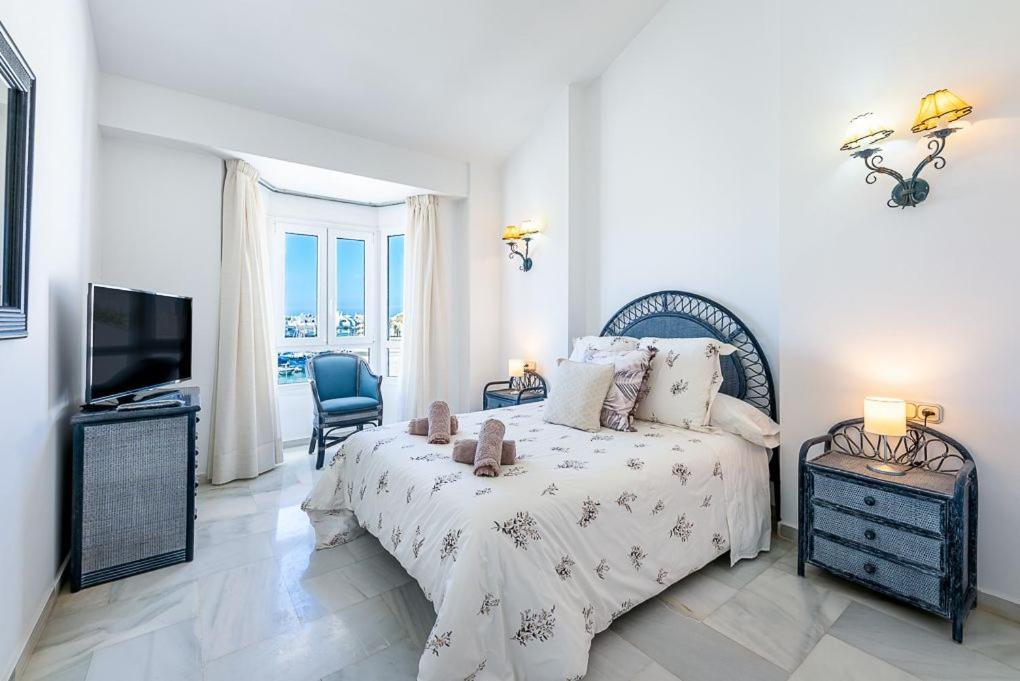 Puerto De Benalmadena Apartamento Vacacional Con Vistas Al Mar Y Yates Tres Habitaciones 2 Banos Eksteriør billede
