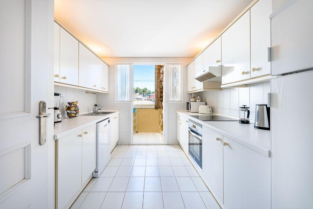 Puerto De Benalmadena Apartamento Vacacional Con Vistas Al Mar Y Yates Tres Habitaciones 2 Banos Eksteriør billede