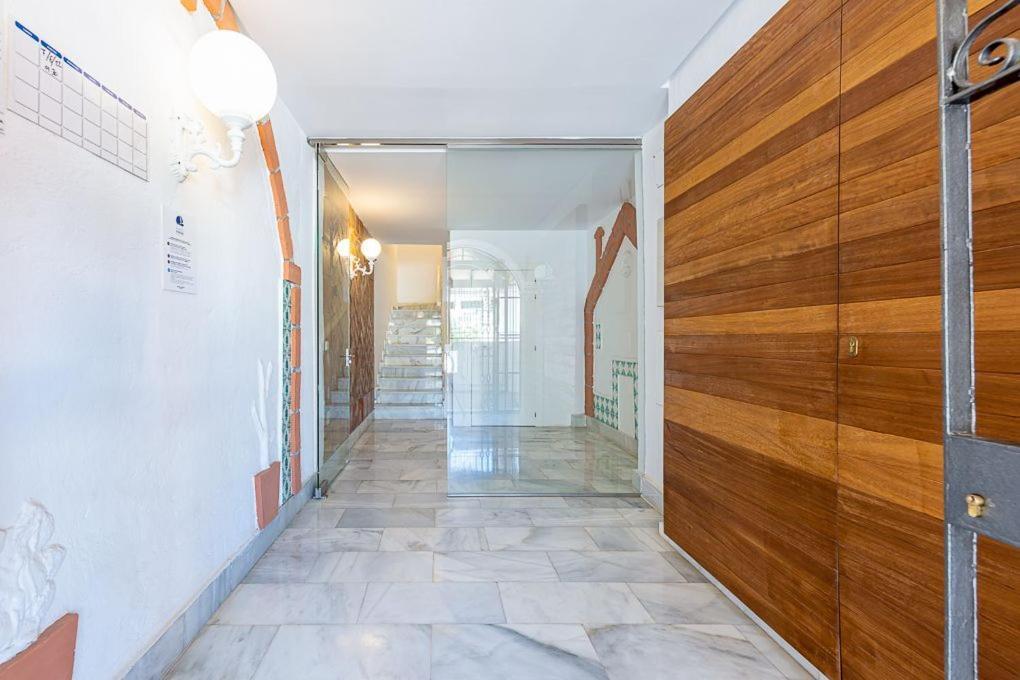 Puerto De Benalmadena Apartamento Vacacional Con Vistas Al Mar Y Yates Tres Habitaciones 2 Banos Eksteriør billede