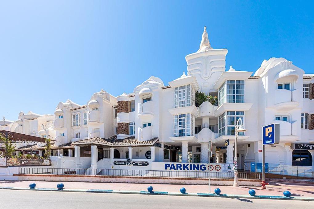 Puerto De Benalmadena Apartamento Vacacional Con Vistas Al Mar Y Yates Tres Habitaciones 2 Banos Eksteriør billede